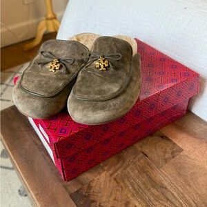 Tory Burch shearling mule size 10